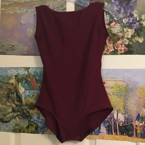Yumiko Sofiane Leotard